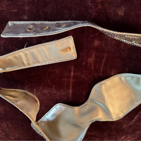 Ultimate Disco Queen Gold “mesh” and rhinestone Bow Belt!Art Deco Glam ! - Picture 9 of 9